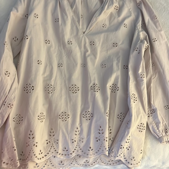 Madewell blouse, very pale purple, size small. - Picture 2 of 5